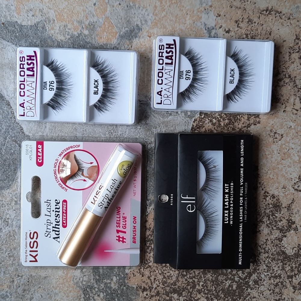 Eyelashes n Adhesive